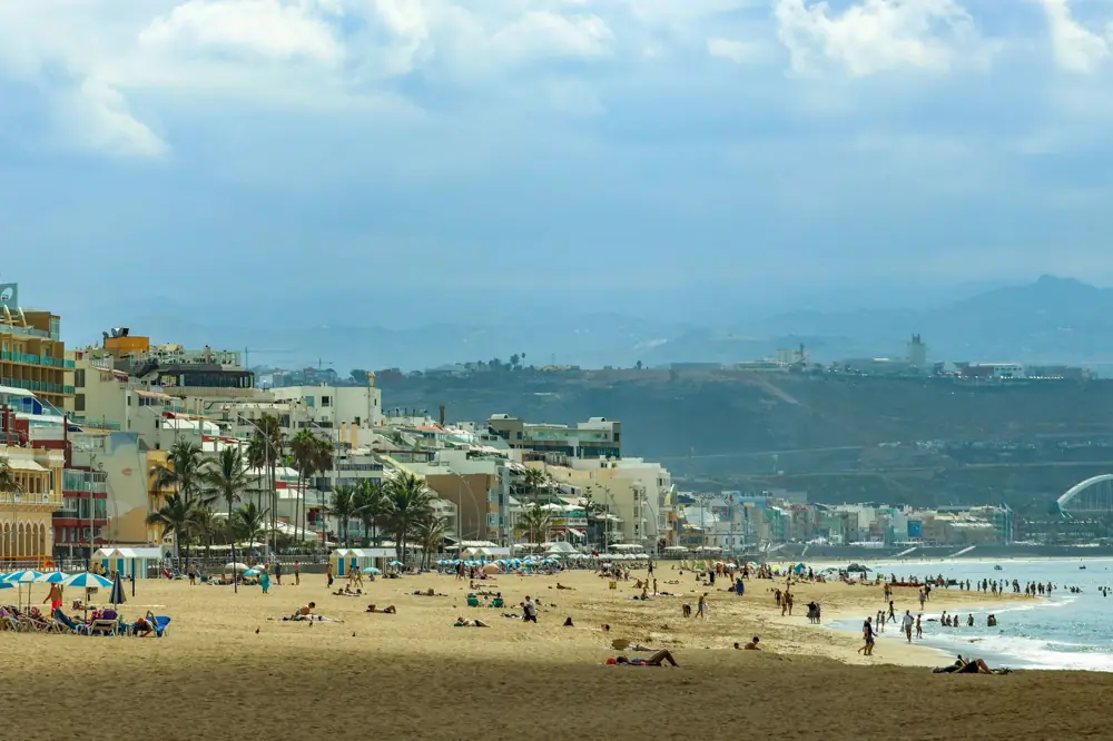 Canary Islands Timeshare vs Hotel Cost Per Week Spain